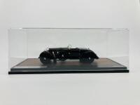 BENTLEY: A fine 1:43 scale model by Matrix of the 8-litre Dottridge Brothers Roadster YX5125, Limited Edition (004 of 408), in original packaging [Location: Sydney] - 4