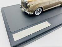 ROLLS-ROYCE: A fine 1:43 scale model by Matrix of the Silver Cloud Estate by Harold Radford, Limited Edition (340 of 408) in original packaging [Location: Sydney] - 8