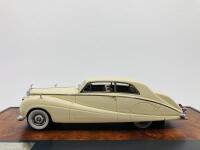 ROLLS-ROYCE: A fine 1:43 scale model by Matrix of the Silver Cloud Coup&eacute; by Freestone & Webb, Limited Edition (052 of 408) in original packaging [Location: Sydney] - 6