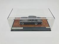 ROLLS-ROYCE: A fine 1:43 scale model by Matrix of the 1965 Silver Cloud III Flying Spur by H.J.Mulliner, Limited Edition (009 of 408) in original packaging [Location: Sydney] - 3