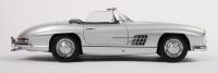 MERCEDES BENZ 300SL: A 1:18 scale 1957 Mercedes Benz 300 SL roadster, finished in silver&nbsp;paintwork - 4