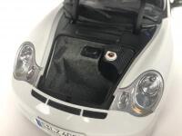 PORSCHE: Pair of 1:18 scale Porsche cars (NB description) - 13