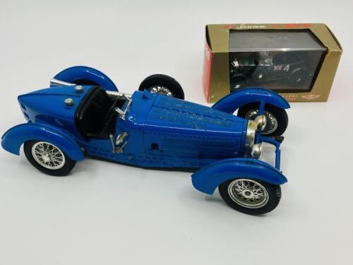 359 · MODEL CARS: Two models including a 1:43 scale 1928 Bentley 4.5-litre by Brumm and a 1:18 scale 1934 Bugatti Type 59 by Burago [Location: Sydney]