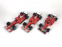 FERRARI: Three 1:18 scale Ferrari Formula 1 racing cars produced by Hotwheels (NB description) - 2