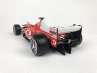 FERRARI: Three 1:18 scale Ferrari Formula 1 racing cars produced by Hotwheels (NB description) - 18