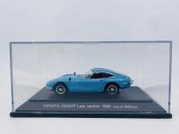 TOYOTA: A 1:43 scale model by Ebbro of the Toyota 2000GT in blue, complete with original packaging [Location: Sydney] - 5