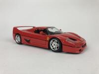 FERRARI: Three 1:18/1:16 scale Ferrari cars (NB description) - 6