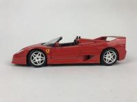 FERRARI: Three 1:18/1:16 scale Ferrari cars (NB description) - 15
