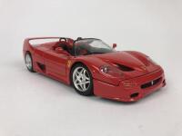 FERRARI: Three 1:18/1:16 scale Ferrari cars (NB description) - 17