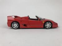 FERRARI: Three 1:18/1:16 scale Ferrari cars (NB description) - 18
