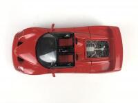 FERRARI: Three 1:18/1:16 scale Ferrari cars (NB description) - 20