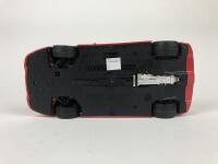 FERRARI: Three 1:18/1:16 scale Ferrari cars (NB description) - 25