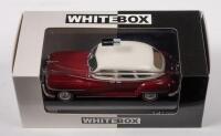 DE SOTO:&nbsp;A 1:43 scale 1946 De Soto 6 surburban,&nbsp;finished in two tone&nbsp;paintwork