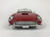 FERRARI: Three 1:18/1:16 scale Ferrari cars (NB description) - 28