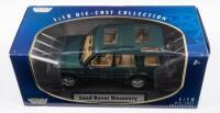 LAND ROVER DISCOVERY: A 1:18 scale Land Rover Discovery model, this model is finished in green paintwork