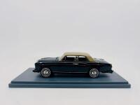 BENTLEY: a fine 1:43 scale model by Neo of the Corniche, officially licenced Bentley Motors Ltd, in original packaging [Location: Sydney]