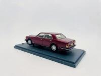 BENTLEY: A fine 1:43 scale model by Neo of the Turbo R, officially licenced by Bentley Motors Ltd, in original packaging [Location: Sydney] - 3