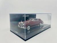 ROLLS-ROYCE: A 1:43 scale model by Minichamps of the Silver Cloud II Drophead Coup&eacute;, in original packaging [Location: Sydney] - 8