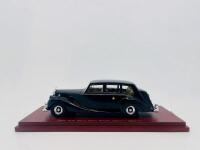 ROLLS-ROYCE: A fine 1:43 scale model by True Scale Miniatures&nbsp;of the Silver Wraith 'Japanese Imperial', in original packaging [Location: Sydney]