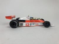 FORD: Three 1:18 scale McLaren Ford Formula 1 racing cars produced by MiniChamps (NB description) - 17