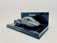 BENTLEY: A 1:43 scale model by Minichamps of the 1939 4 1/4-litre 'Embiricos' Coup&eacute; by Pourtout, Limited Edition in original packaging [Location: Sydney] - 3