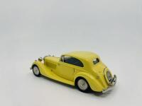 BENTLEY: A fine 1:43 scale model by Lansdowne Models of the 1936 Fixed-Head Coup&eacute; by Barker, officially licenced by Bentley Motors Ltd, in original packaging [Location: Sydney] - 3