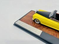 ROLLS-ROYCE: A fine 1:43 scale model by Matrix of the Silver Cloud III Drophead by H.J. Mulliner, Limited Edition (274&nbsp;of 408) in original packaging [Location: Sydney] - 5