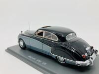 JAGUAR: A 1:43 scale model by Neo of the Mark VIII, in original packaging [Location: Sydney] - 3