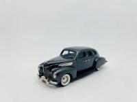 LINCOLN: A 1:43 scale model by Brooklin Models&nbsp;of the 1938 Lincoln Zephyr sedan in grey, complete with original packaging [Location: Sydney] - 2