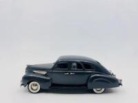LINCOLN: A 1:43 scale model by Brooklin Models of the 1938 Lincoln Zephyr sedan in grey, complete with original packaging [Location: Sydney]