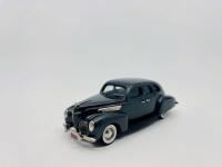 LINCOLN: A 1:43 scale model by Brooklin Models of the 1938 Lincoln Zephyr sedan in grey, complete with original packaging [Location: Sydney] - 2