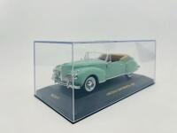 LINCOLN: A 1:43 scale model by IXO Models of the 1939 Lincoln Continental cabriolet in green, complete with original packaging [Location: Sydney] - 5