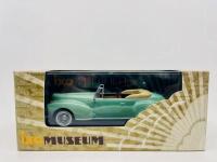 LINCOLN: A 1:43 scale model by IXO Models of the 1939 Lincoln Continental cabriolet in green, complete with original packaging [Location: Sydney] - 8