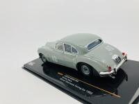 JAGUAR: A 1:43 scale model by IXO Models of the 1953 Mark VII Stirling Moss' Silverstone winner, in original packaging [Location: Sydney] - 3