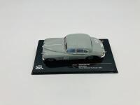 JAGUAR: A 1:43 scale model by IXO Models of the 1953 Mark VII Stirling Moss' Silverstone winner, in original packaging [Location: Sydney] - 6