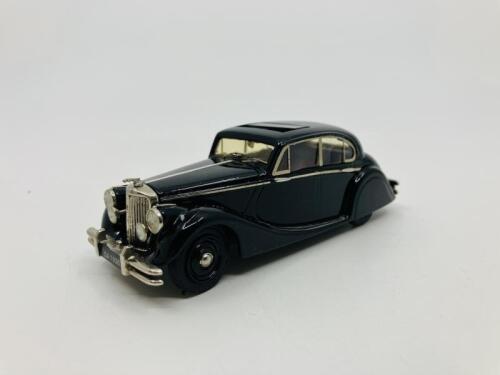 113 · JAGUAR: A 1:43 scale model by Minimarque of the 1949/1950 Mark V Saloon, in original packaging [Location: Sydney]