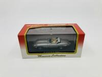 JAGUAR: A 1:43 scale model by Kyosho&nbsp;of the E-type Roadster in Silver, in original packaging [Location: Sydney] - 5