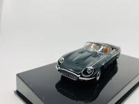 Jaguar: A 1:43 scale model by AutoArt of the E-type Series 3 V12 Roadster in Green, in original packaging [Location: Sydney] - 5