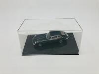 Jaguar: A 1:43 scale model by AutoArt of the E-type Series 2 V12 Coupe in Green, in original packaging [Location: Sydney] - 4
