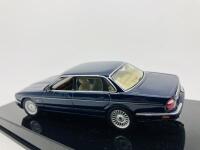 Jaguar: A 1:43 scale model by AutoArt of the XJ8 in Blue, in original packaging [Location: Sydney] - 3