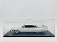 CADILLAC: A 1:43 scale model by Spark&nbsp;of the 1959 Cadillac Fleetwood Sixty Special sedasn in white, complete with original packaging [Location: Sydney] - 6