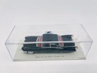 CADILLAC: A 1:43 scale model by Spark of the 1959 Cadillac Sixty Two Sedan Six Windows in black, complete with original packaging. - 8