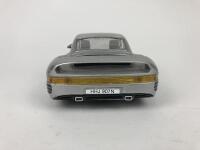 PORSCHE: Pair of 1:18 scale Porsche cars (NB description) - 20