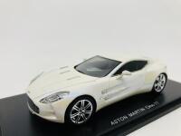 Aston Martin: A 1:43 scale model by Spark of the One-77, in original packaging [Location: Sydney] - 4