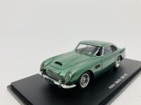 Aston Martin: A 1:43&nbsp;scale model by Spark of the DB4 GT, in original packaging [Location: Sydney] - 4
