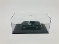 M.G.: A 1:43 scale model by Minichamps of the 1962-1969 MGB Roadster in BRG, in original packaging [Location: Sydney] - 4
