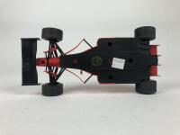 FERRARI: Three 1:18 scale Ferrari Formula 1 racing cars produced by Paul&rsquo;s Model Art (NB description) - 9