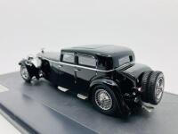Daimler: A fine 1:43 scale model by Matrix&nbsp;of the 1932 Double Six Martin Walter Sports Saloon, Limited Edition (037/408), in original packaging [Location: Sydney] - 5