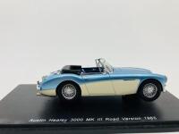 Austin-Healey: A 1:43 scale model by Spark of the 1965 3000 Mark III, in original packaging [Location: Sydney] - 6