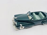 CADILLAC: A 1:43 scale model by Brooklin Models of the 1947 Cadillac Series 62 Convertible in green, complete with original packaging [Location: Sydney] - 6